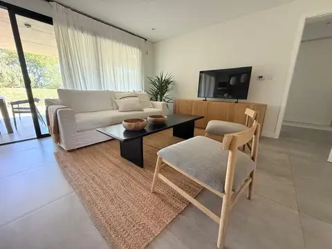 Departamento en Alquiler con 1 cocheras