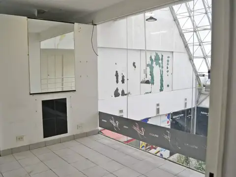 VENTA DEPOSITO EN GALERIA MICROCENTRO