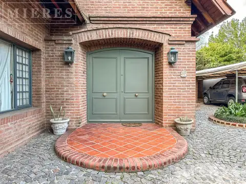 Casa en Alquiler de 3 dormitorios
