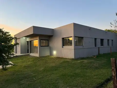 Casa en Venta en Canning, USD 210.000