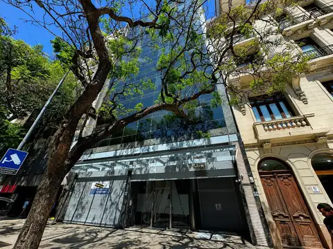 ALQUILER OFICINA 300m2 | VISTA ABIERTA HACIA AV. 9 DE JULIO