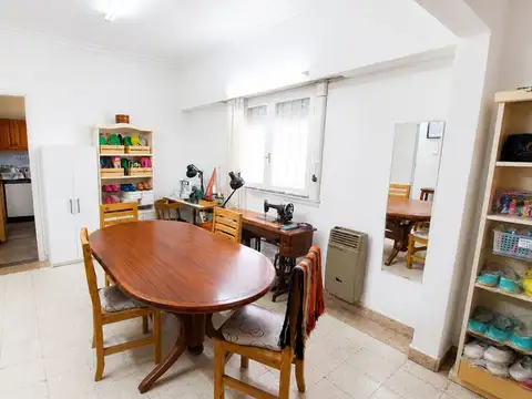 Casa en Venta con 1 cochera