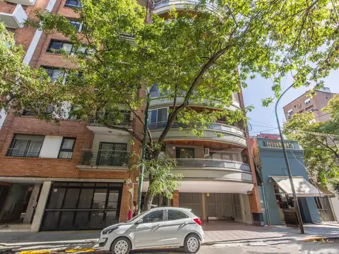 Departamento de 4 ambientes con cochera en Belgrano