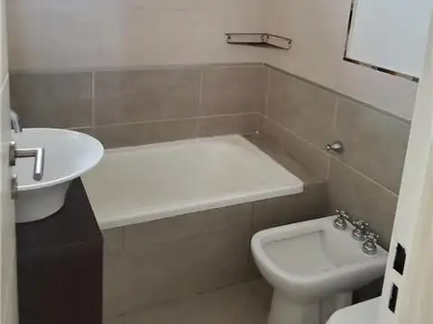 DEPARTAMENTO 3 DORMITORIOS - BANFIELD - ESTE, GRAN BS. AS. SUR