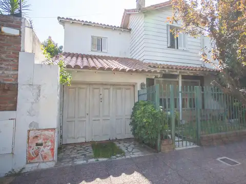 Casa en Venta con 1 cochera