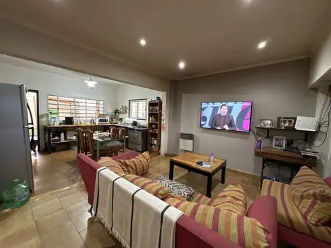 OPORTUNIDAD Tres Viviendas en un Terreno