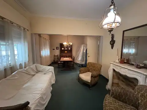 CASA 4 DORMITORIOS LA PLATA APTO BANCO