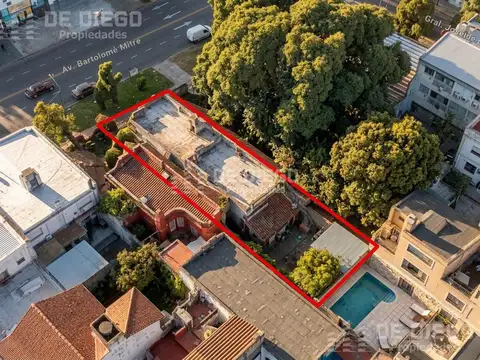 Avenida Mitre al 1500