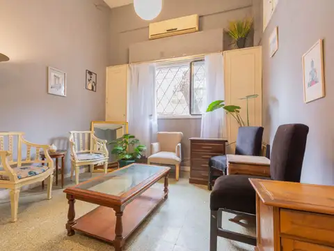 VENDE 5 AMBIENTES CON 2 PATIOS Y DOBLE ACCESO