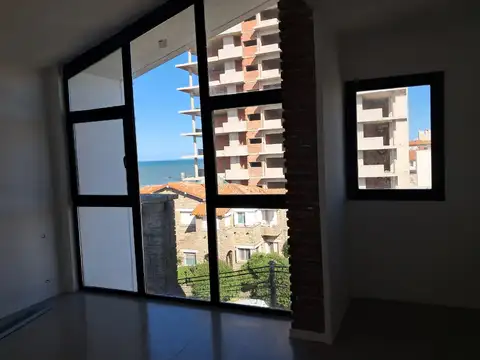 A ESTRENAR  CON VISTA AL MAR