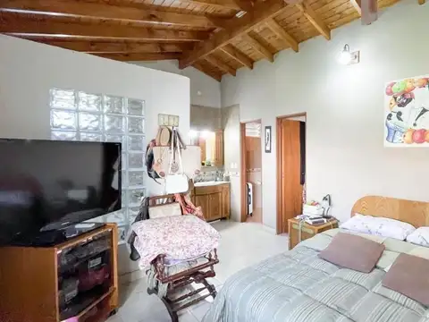 Casa 4 ambientes con 3 baños