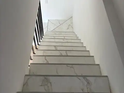 Casa en Venta con 7 cocheras