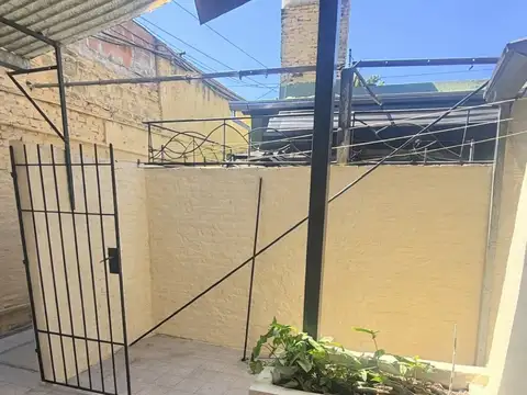 Depto Tipo Casa en Alquiler de 3 dormitorios