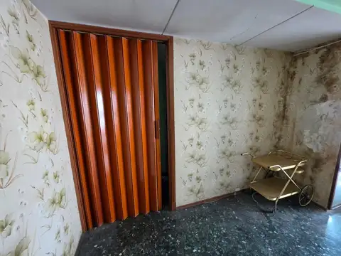 SEMIPISO 3 AMB  90m2 c/DEP/SERV  FRENTE BCON A RECICLAR