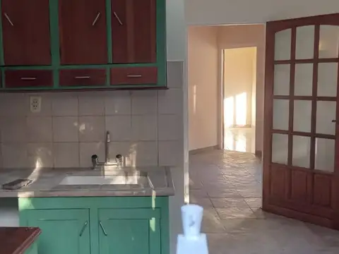 Depto Tipo Casa en Alquiler de 2 dormitorios