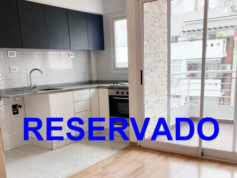 Alquiler depto impecable de 2 amb en Urquiza R