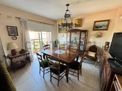 Venta Departamento 4 Ambientes en Castelar Norte, Moron