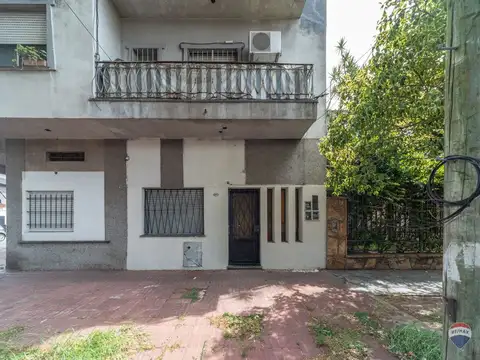 Depto Tipo Casa en Venta en Carapachay, USD 67.000