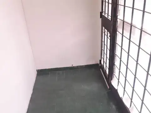 Local en Alquiler en Villa Urquiza, $ 900.000