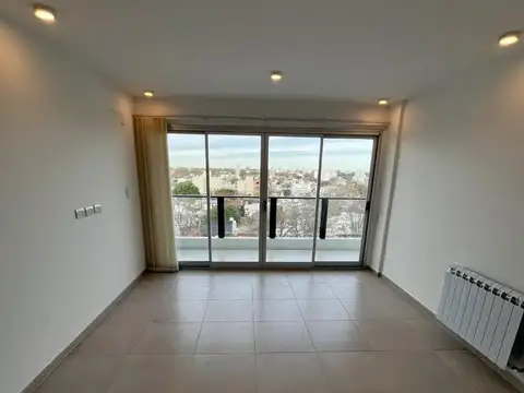 Departamento 1 dormitorio frente al Parque San Martin