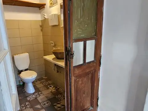 Local en Alquiler en San Isidro Vias / Rolon, $ 1.500.000