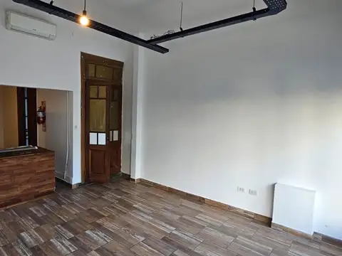 Local en Alquiler en San Isidro Vias / Rolon, $ 1.500.000