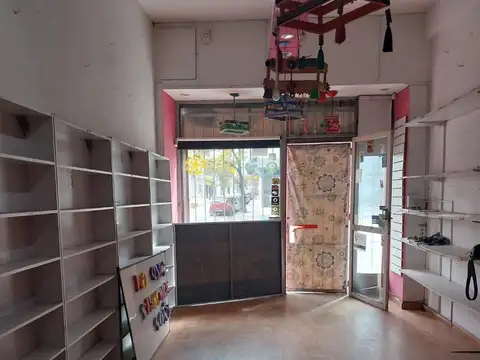 ALQUILER DE LOCAL EN PARQUE CHACABUCO