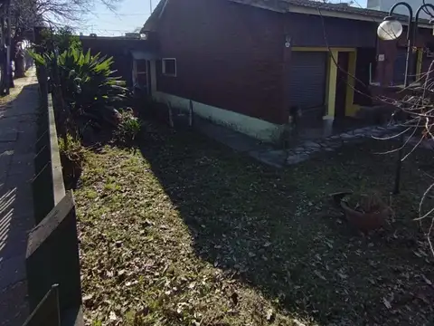 Avenida 25 de Mayo 1300