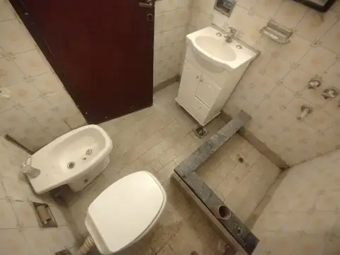 Depto Tipo Casa en Venta en Parque Avellaneda, USD 140.000