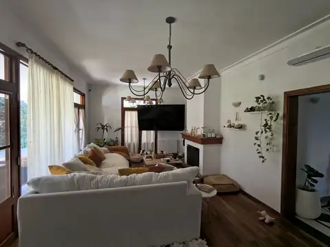 Casa en Alquiler de 3 dormitorios