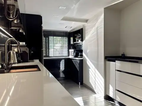 Casa en Venta en Godoy Cruz, USD 150.000