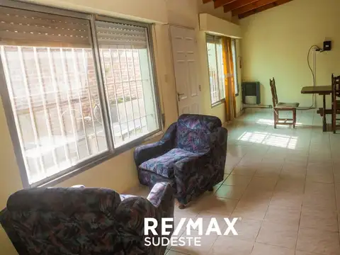 VENTA-CASA DE 3 DORMITORIOS MAS LOCAL