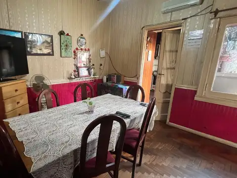 Depto Tipo Casa en Venta 44 años