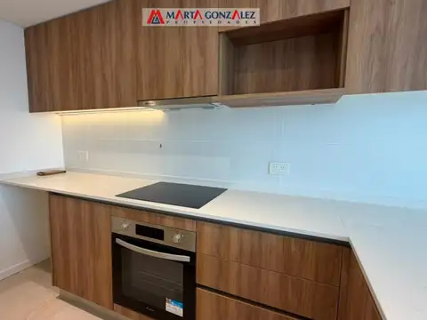 Departamento en Alquiler con 1 cocheras