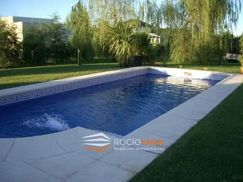 Casa en Alquiler en Santa Ana, USD 15.600