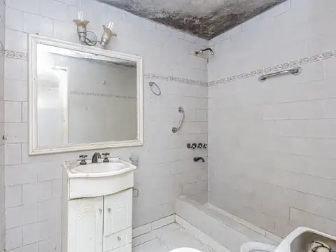 Depto Tipo Casa en Venta 56 años