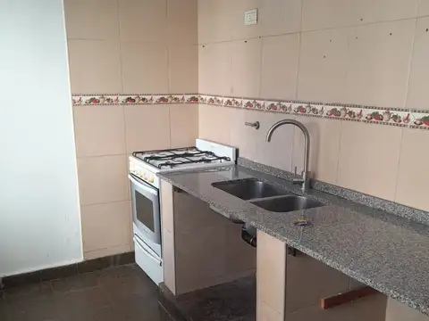 Venta local +  5 viviendas