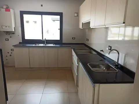 Casa en Venta en Tejas del Sur 2, USD 189.000