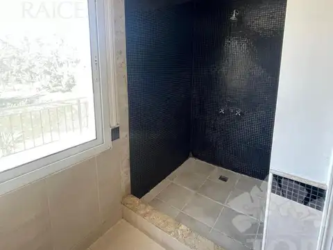 Casa en Alquiler de 4 dormitorios