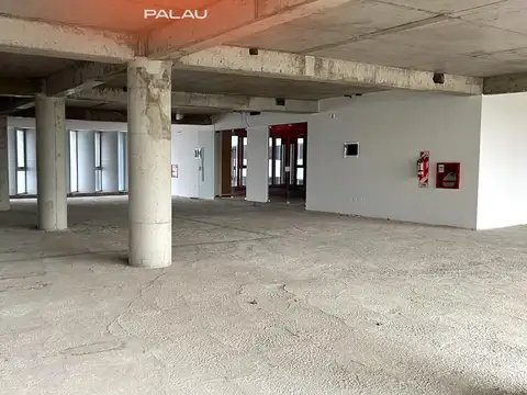 Oficina 2 ambientes con 3 baños