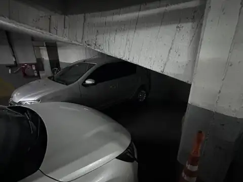 Cochera en Venta Cubierta