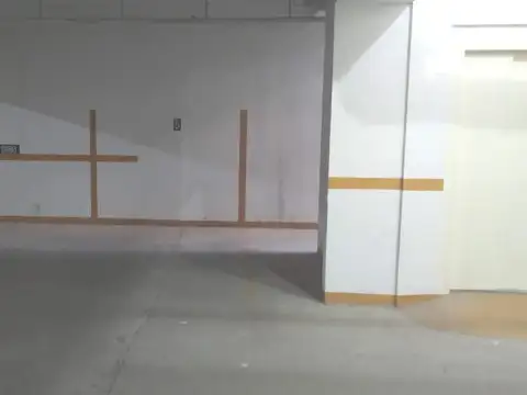 Cochera en Alquiler en Macrocentro, Rosario