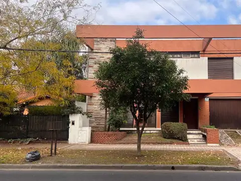 Casa en Venta en Adrogue, Partido de Almirante Brown