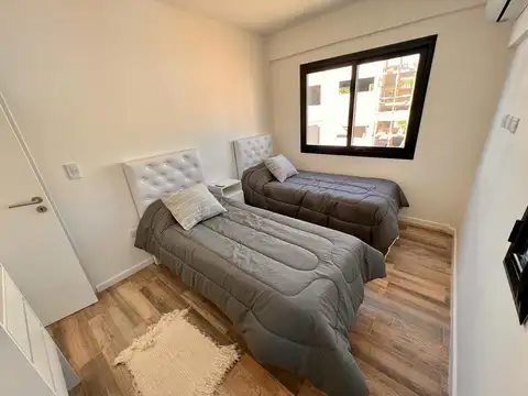 Casa en Alquiler Temporal en Pinamar, USD 900