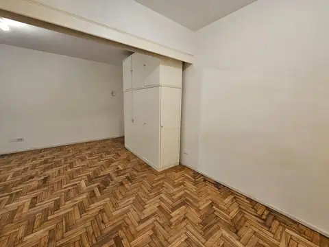 Departamento en Alquiler en Parque Rivadavia, $ 600.000