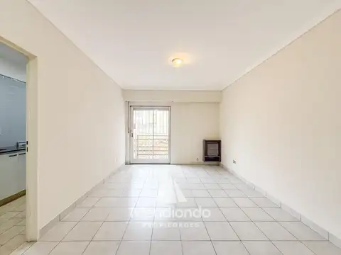 Departamento 2 AMB CON BALCON A LA CALLE! ZONA CENTRO