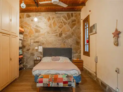 Casa en Alquiler con 1 cochera