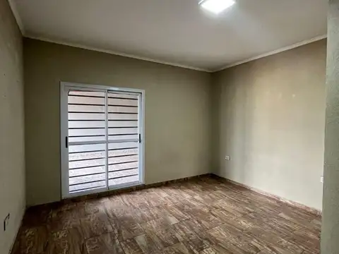 Depto Tipo Casa en Alquiler en Merlo, $ 850.000