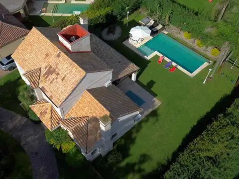 Casa en Venta de 4 dormitorios