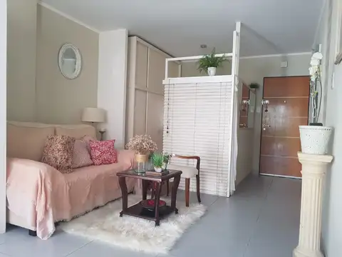 IMPECABLE DEPARTAMENTO - AMBIENTE ÚNICO-  PLANTA BAJA CON PATIO.- APTO CREDITO